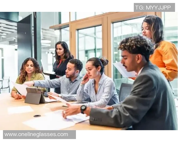 朱旭航的成长之路：从青涩少年到职场精英的奋斗历程与人生感悟